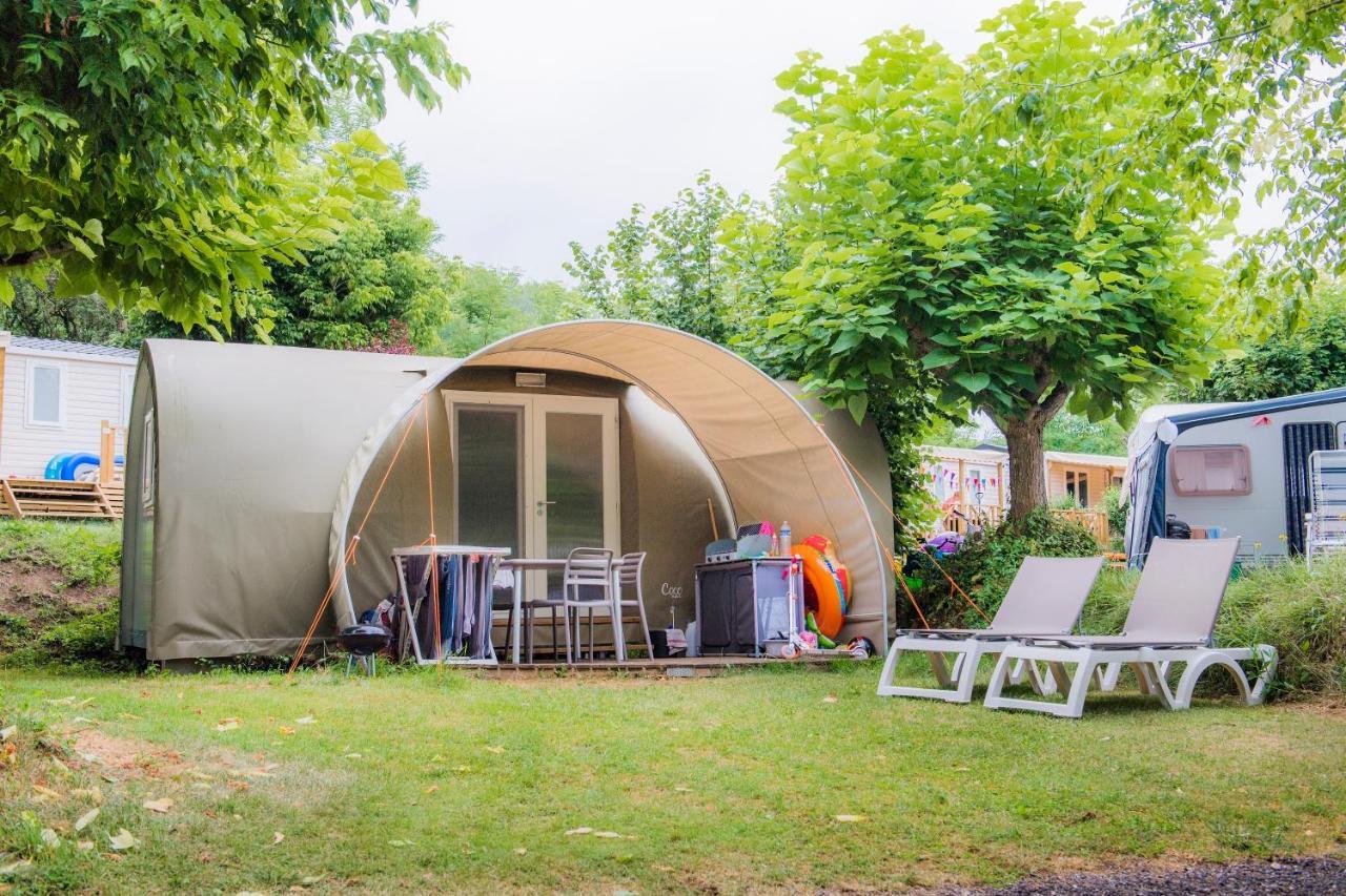 Camping Rcn Le Moulin De La Pique Belves Bagian luar foto