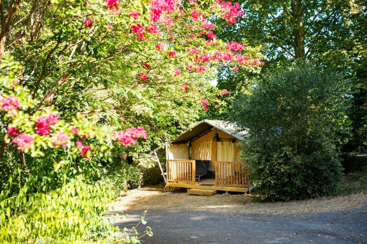 Camping Rcn Le Moulin De La Pique Belves Bagian luar foto