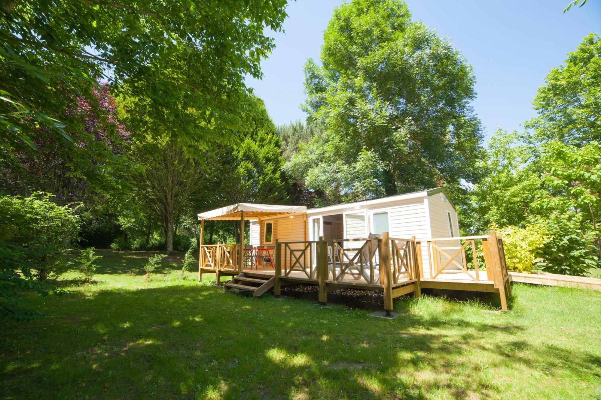 Camping Rcn Le Moulin De La Pique Belves Bagian luar foto