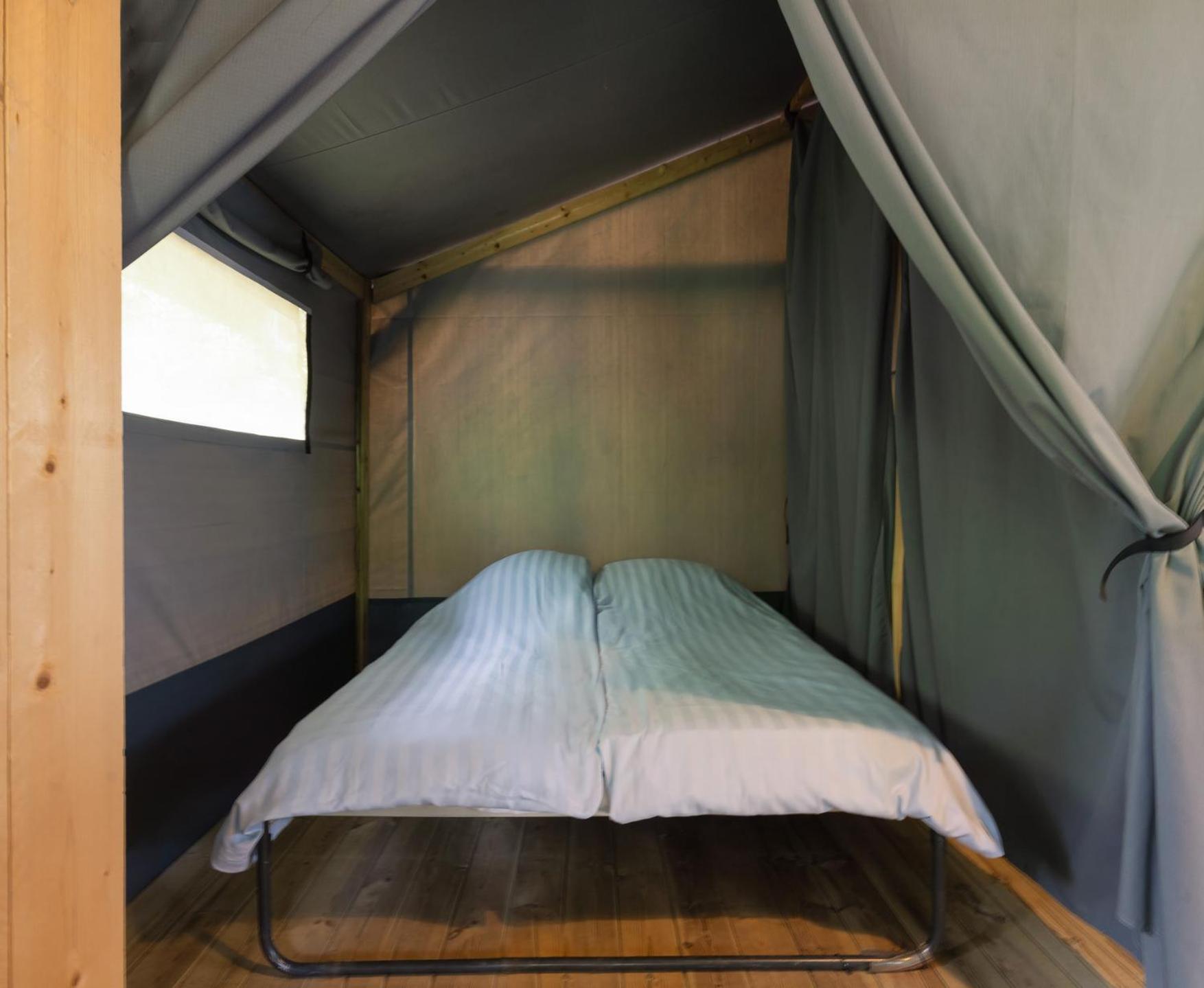Camping Rcn Le Moulin De La Pique Belves Ruang foto